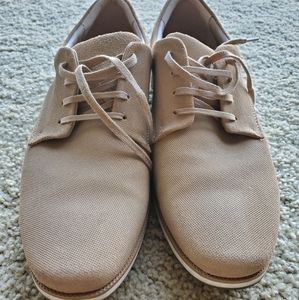 Zara shoes in tan